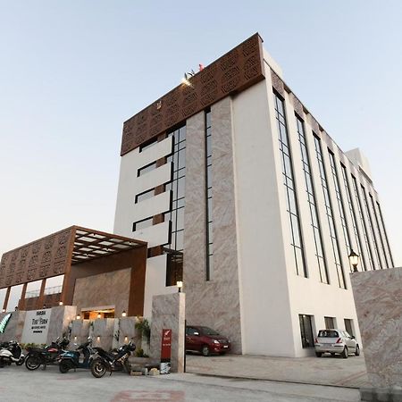 Harsha The Fern Shivamogga Hotel Buitenkant foto